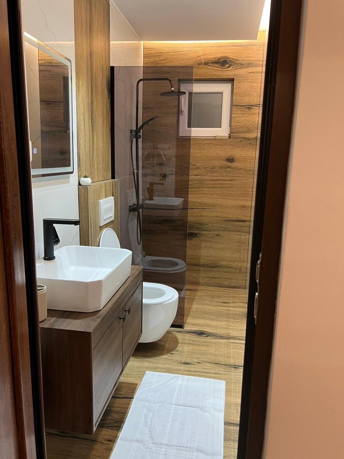 Hotel Europa Prishtina Pristina Extérieur photo