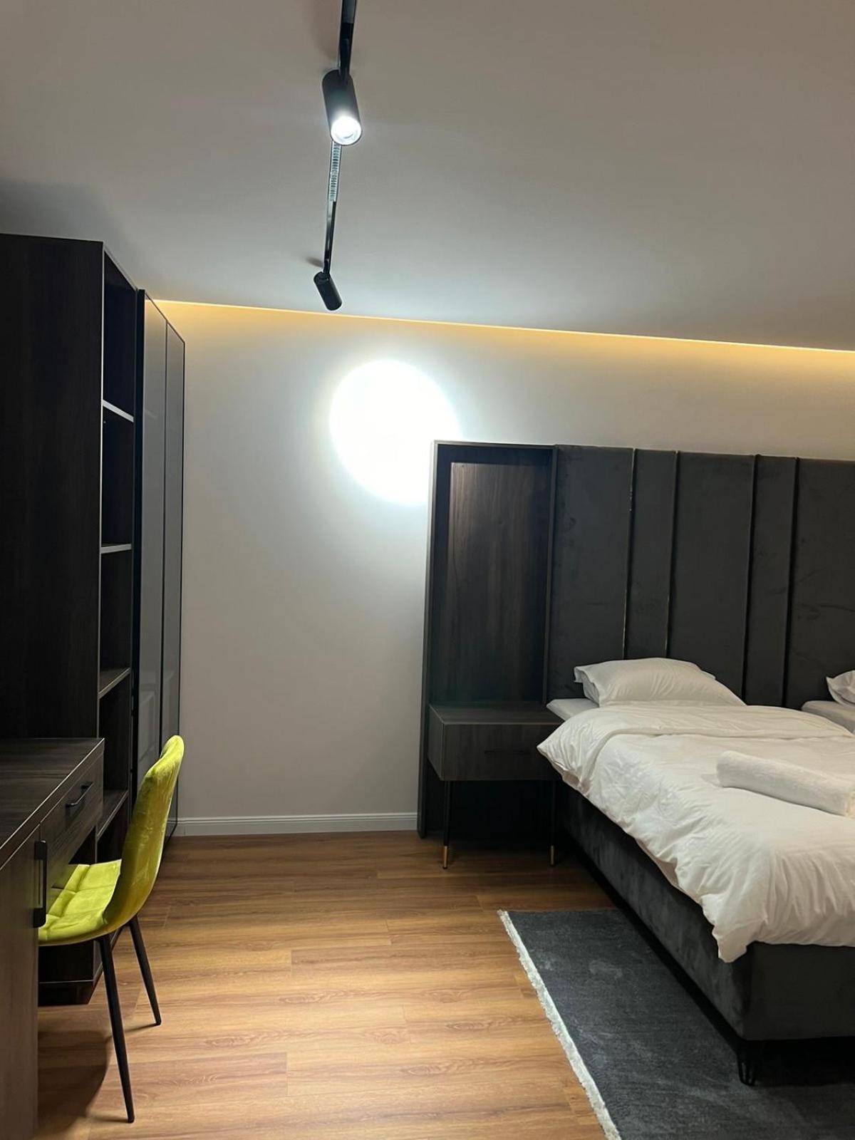 Hotel Europa Prishtina Pristina Extérieur photo