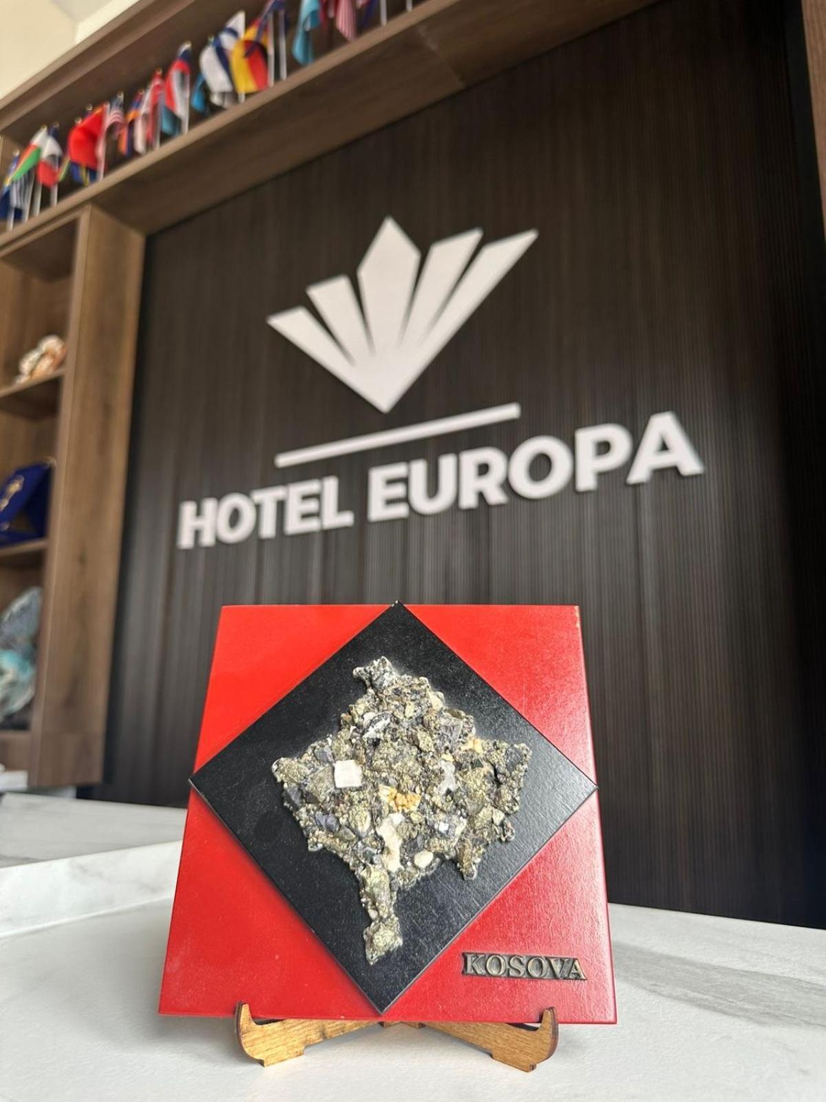 Hotel Europa Prishtina Pristina Extérieur photo