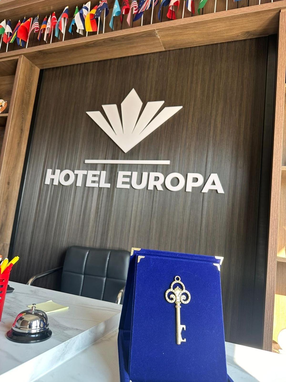 Hotel Europa Prishtina Pristina Extérieur photo