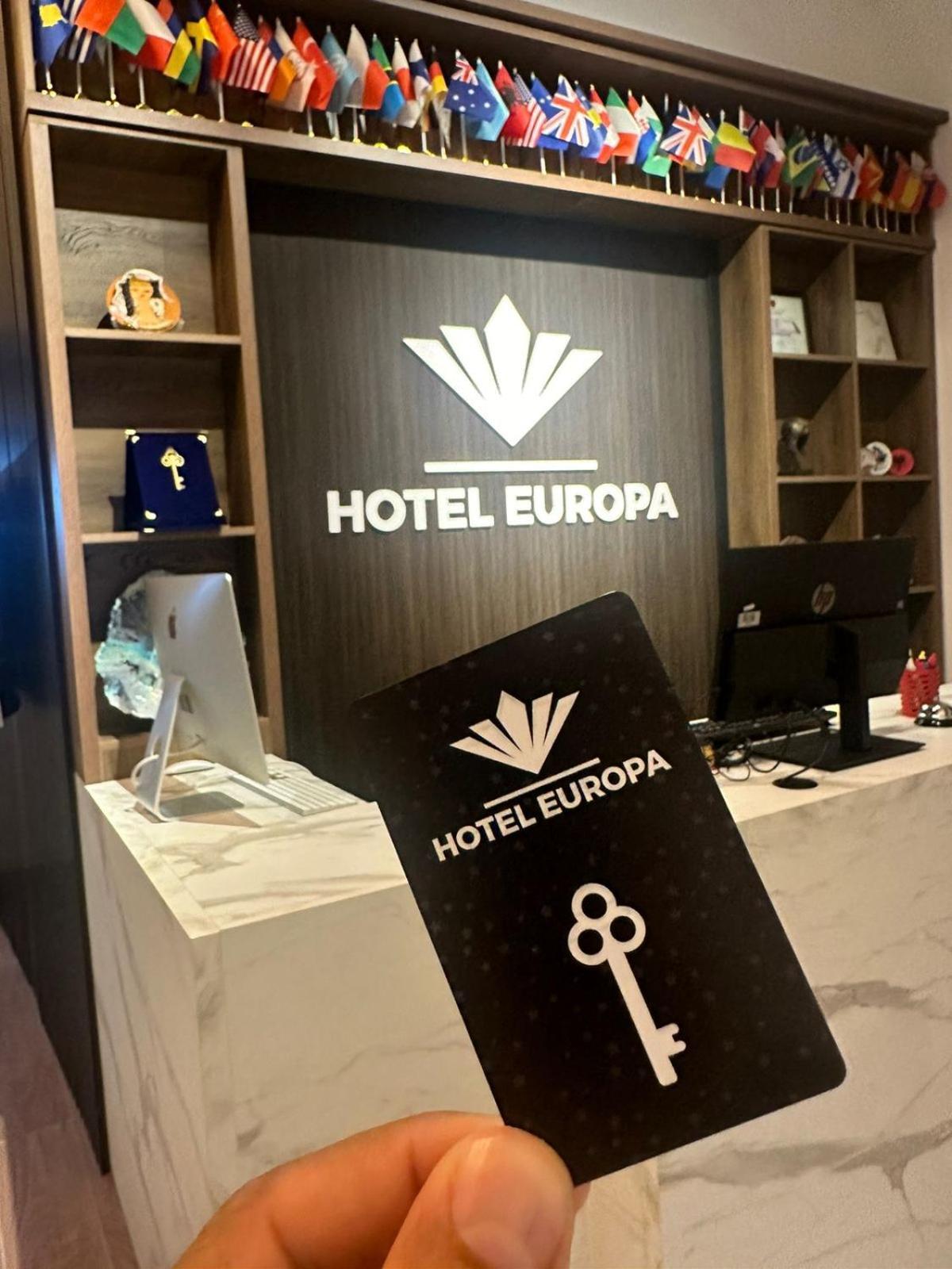 Hotel Europa Prishtina Pristina Extérieur photo