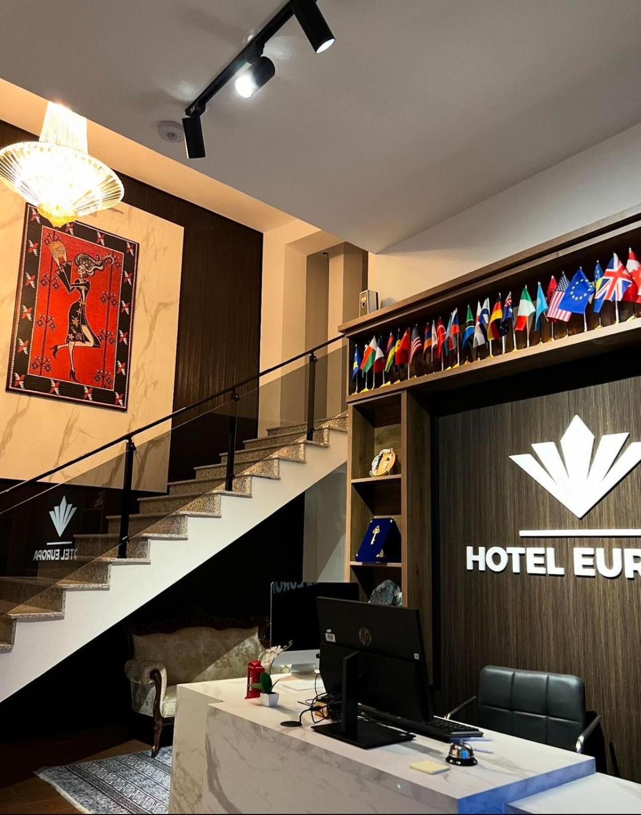 Hotel Europa Prishtina Pristina Extérieur photo