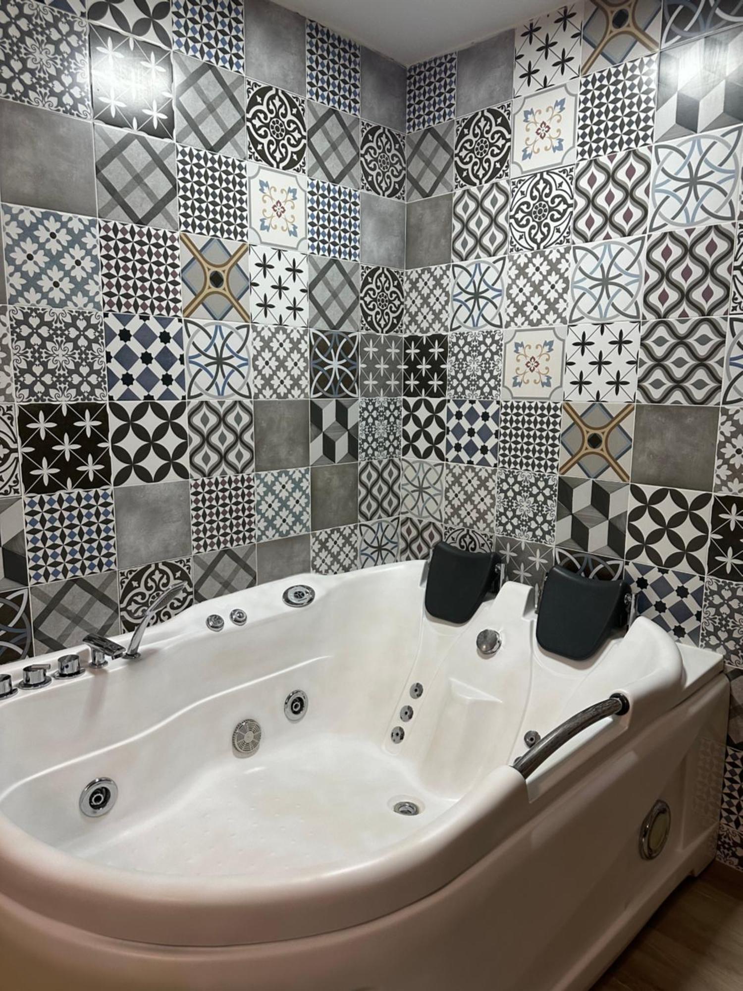 Hotel Europa Prishtina Pristina Extérieur photo